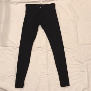 Lululemon Mid-Rise Black Leggings Size 6